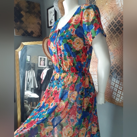 Vintage Floral Multicolor Midi Dress - Picture 6 of 16
